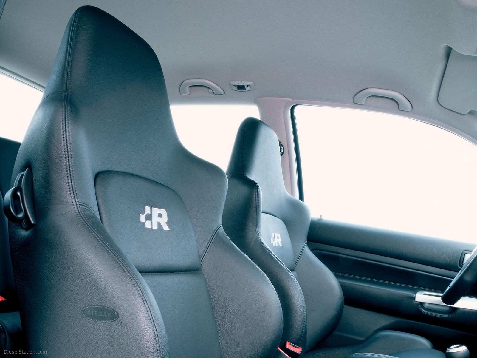 Volkswagen Golf IV R32
